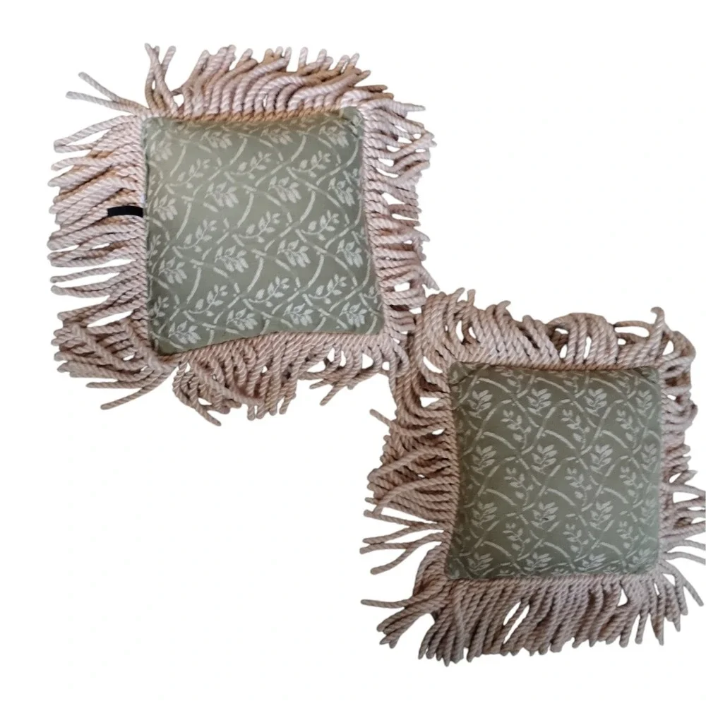 Vtg DAKOTAH Set of 2 Throw Pillows Green Trellis Leaf Jacquard Heavy Rope Fringe